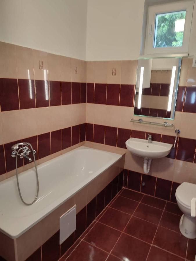 Rakos-Patak Family House Hotel Будапеща Екстериор снимка