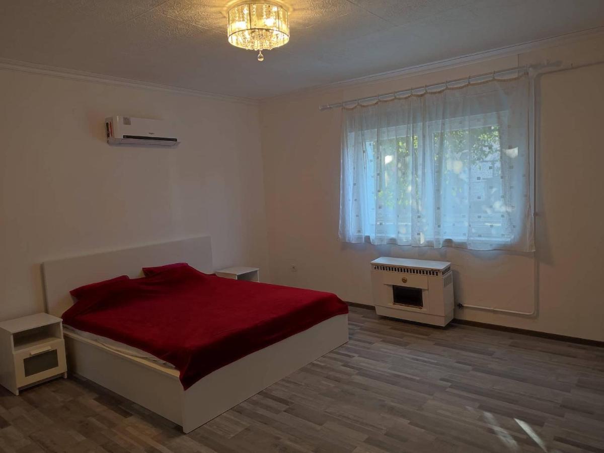 Rakos-Patak Family House Hotel Будапеща Екстериор снимка