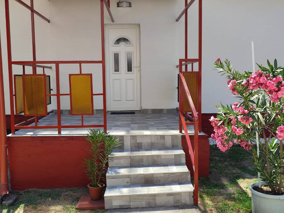 Rakos-Patak Family House Hotel Будапеща Екстериор снимка