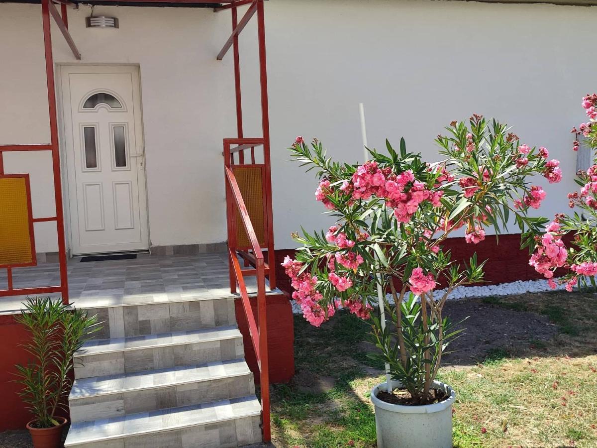 Rakos-Patak Family House Hotel Будапеща Екстериор снимка
