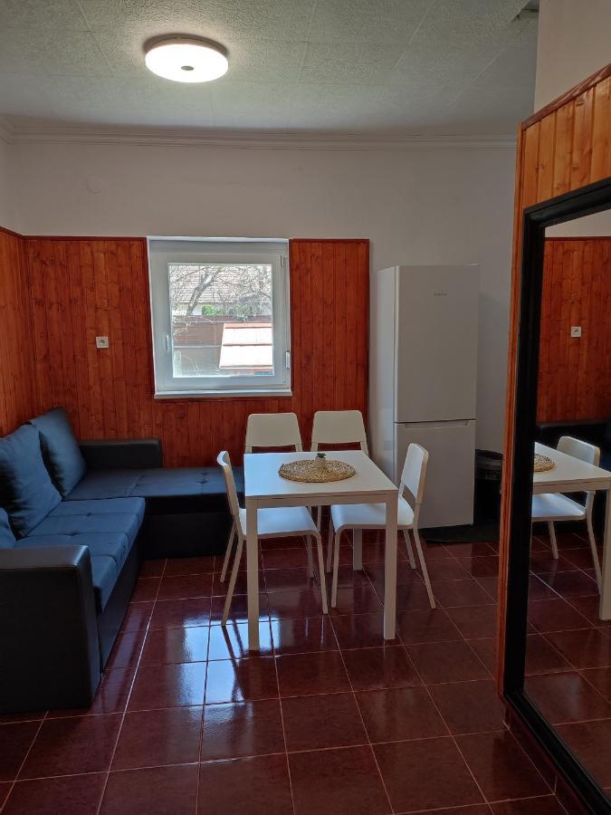 Rakos-Patak Family House Hotel Будапеща Екстериор снимка